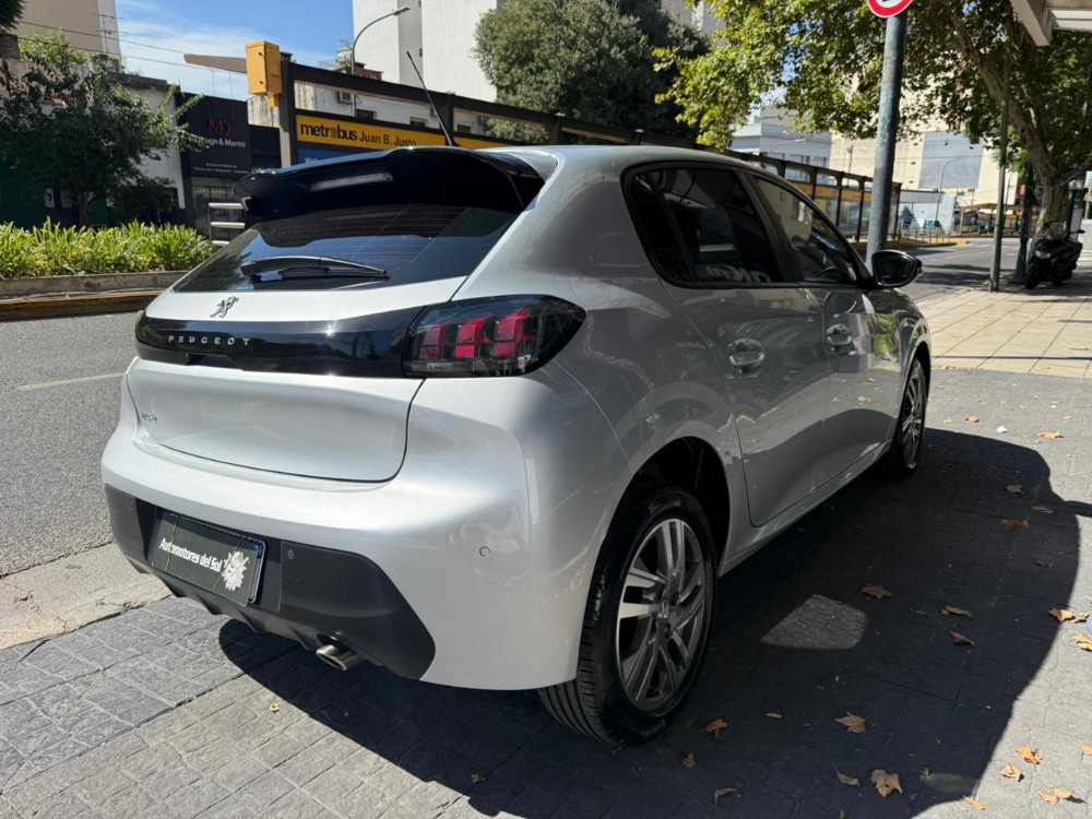 Peugeot 208 Feline — foto 6